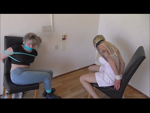 ❤️ E varur / e lidhur dhe e gojës / vajzë në ankth ❤ Porno në sq.sexeey.ru